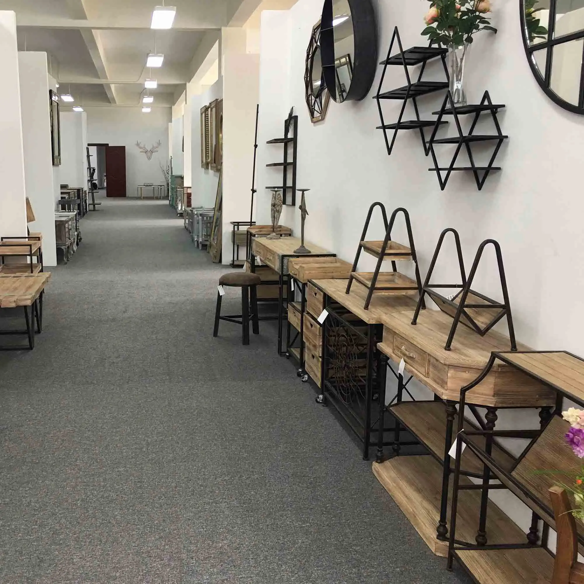 Fuzhou Belleworks Decor Co., Ltd. Console Tables
