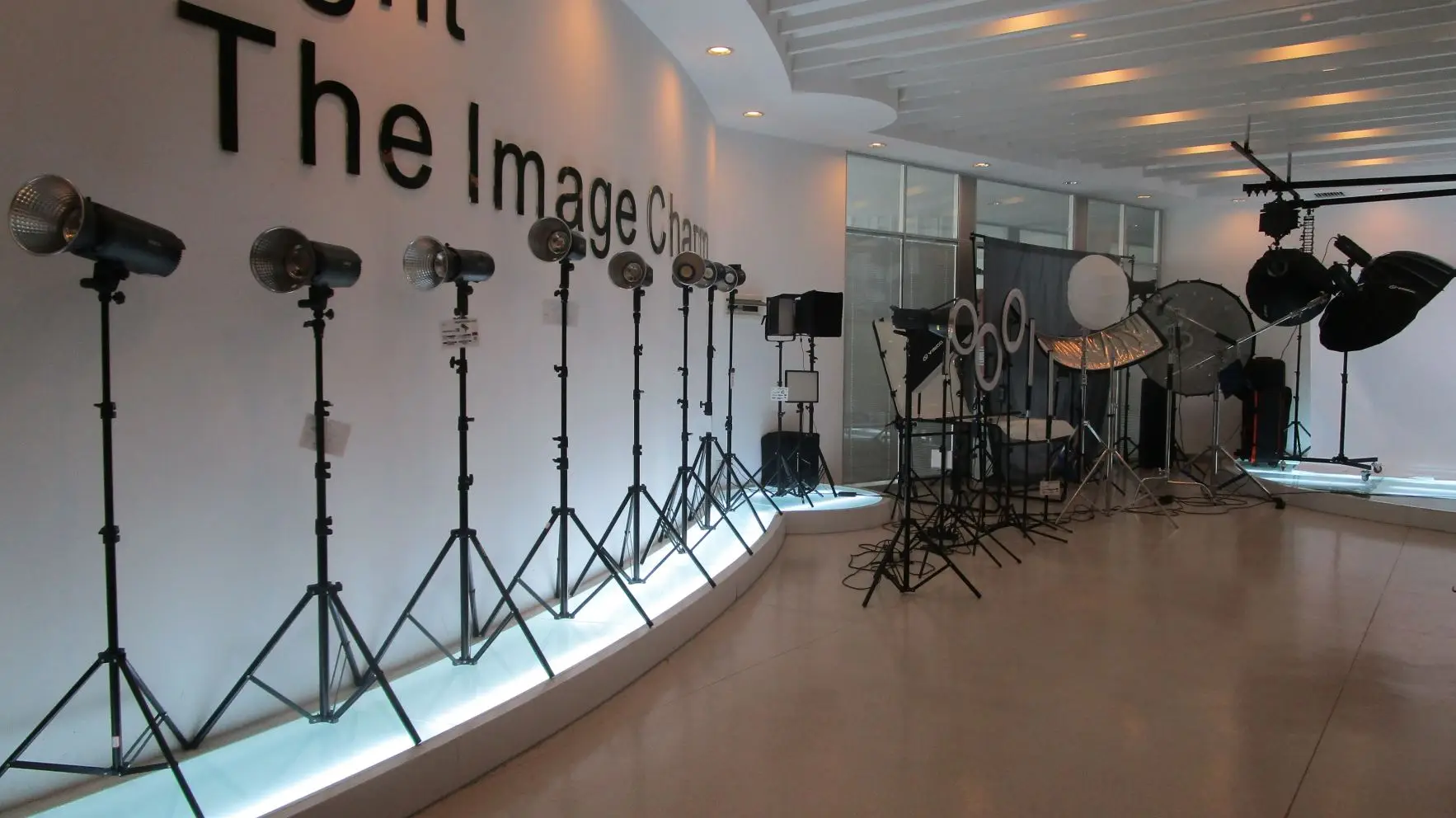 China Vistar Electronic Science & Technology Co., Ltd. Studio Flash