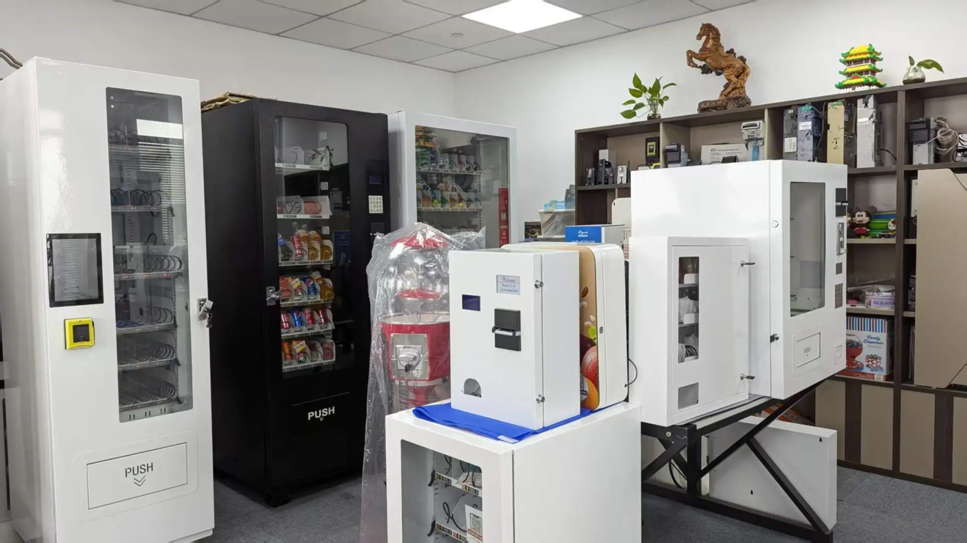 Bestzone Industry (Shanghai) Co., Ltd. Mechanical Vending Machines