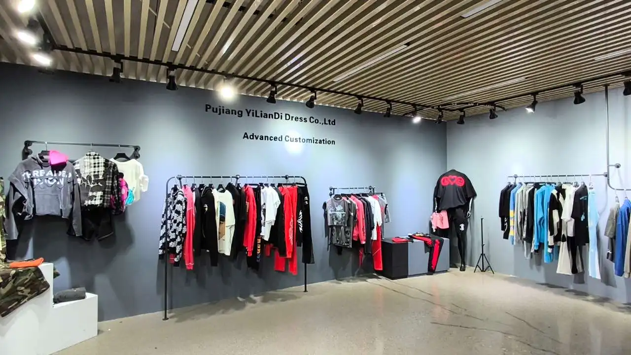 Pujiang Yiliandi Dress Co., Ltd. Sweatpants