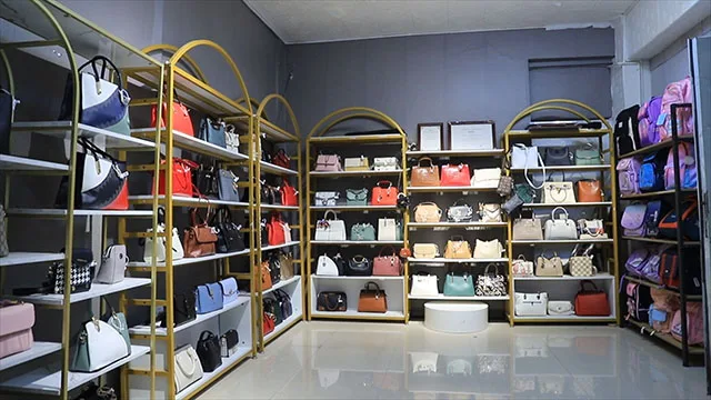 Taizhou Yaojiang Trading Co., Ltd. Handbags