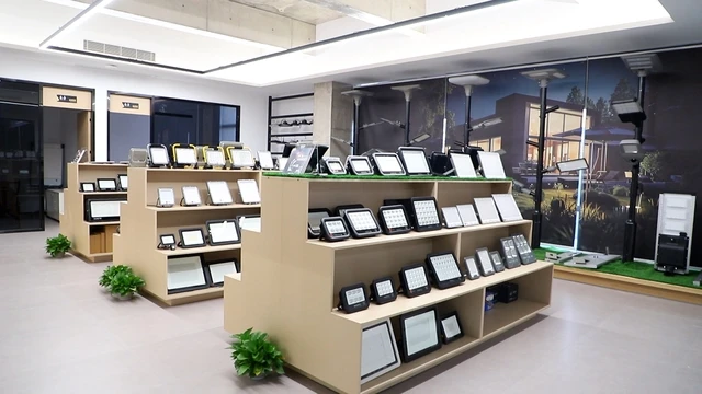 Foshan Heshi Lighting Electrical Co., Ltd Solar LED Flood Light