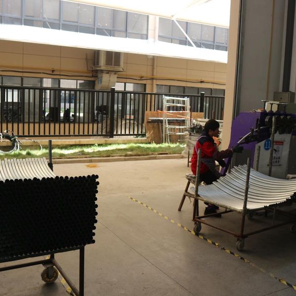 d59uh2ks8i3c73bj6240.jpg