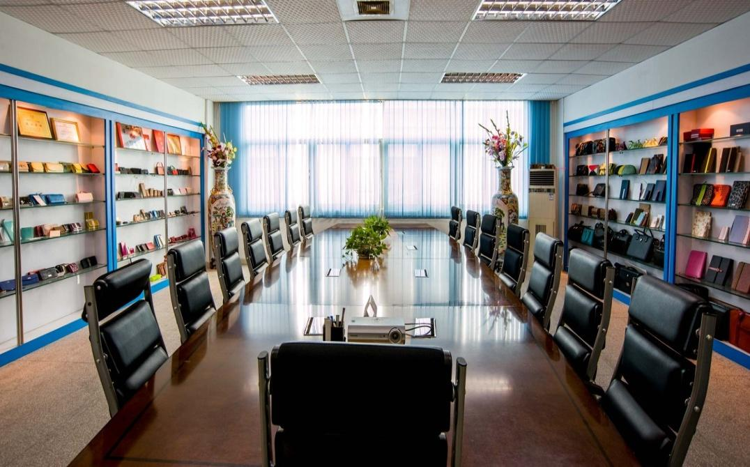 Guangzhou MaySan Bags Co., Ltd. Backpack