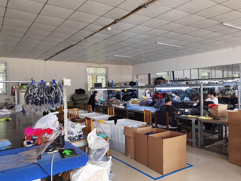 Huludao City Hong Ying Clothing Co., Ltd. Bikini