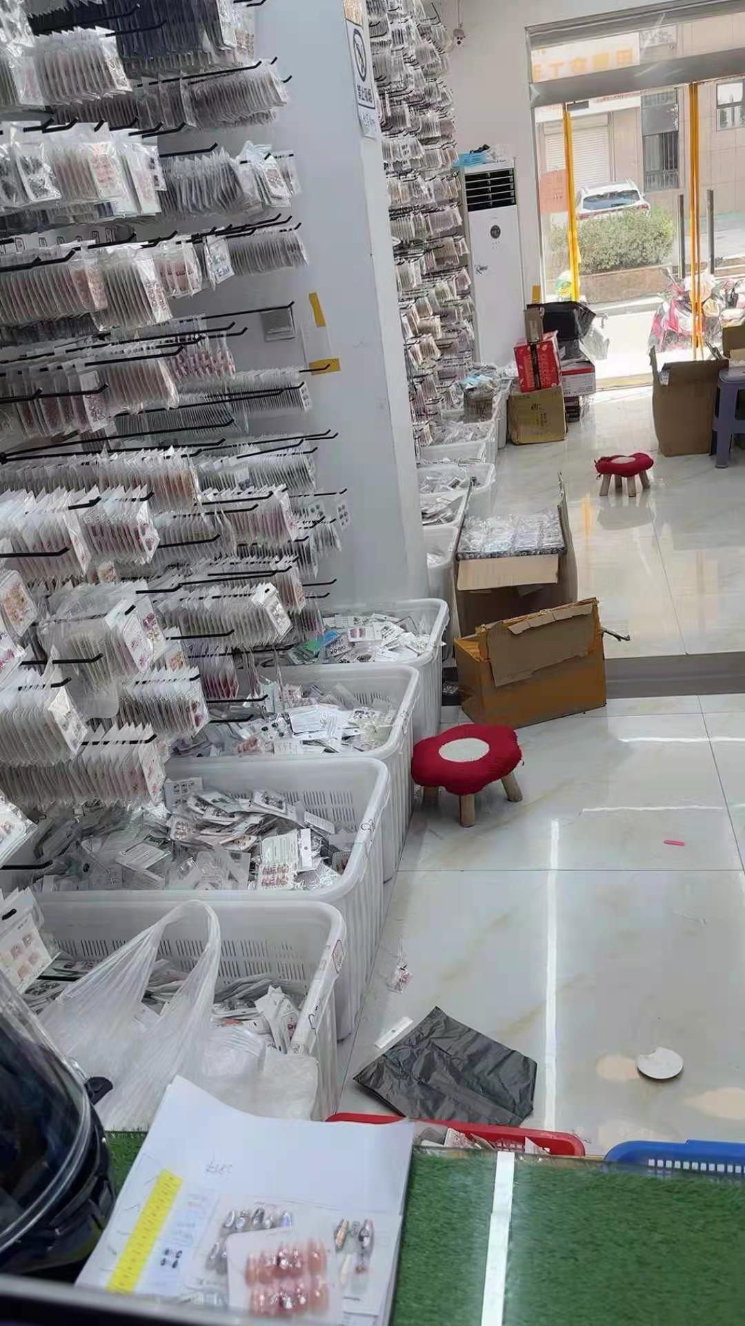 Guangzhou Bigben Fashion Trade Co., Ltd. press on nails