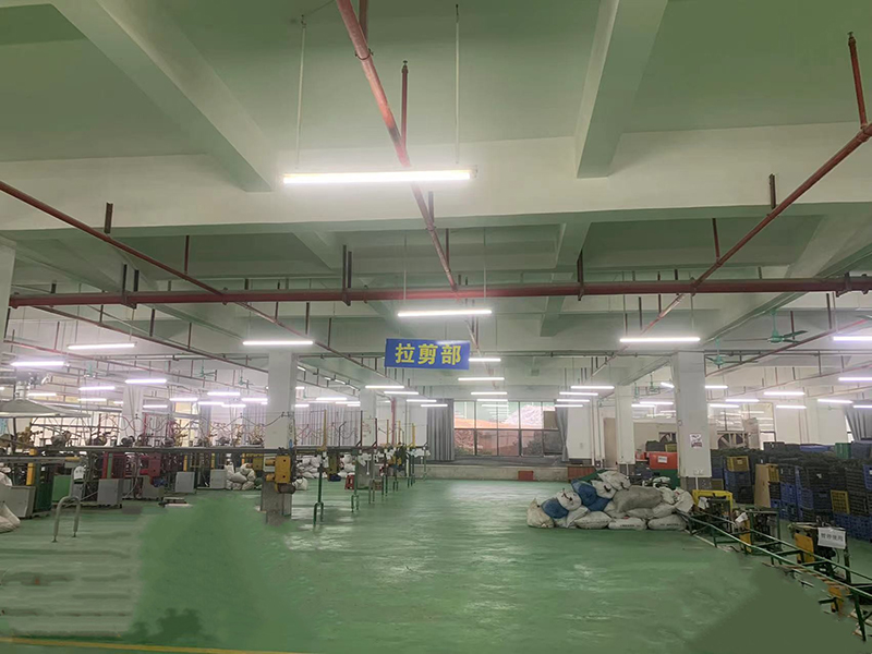 HuiZhou Lily Everest Arts & Crafts Co., Ltd. Artificial Christmas Trees
