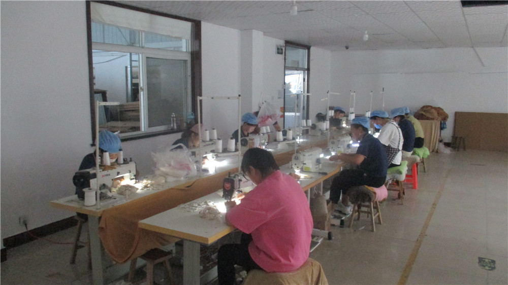Qingdao Leo Arts & Crafts Co., Ltd. Plush Toys
