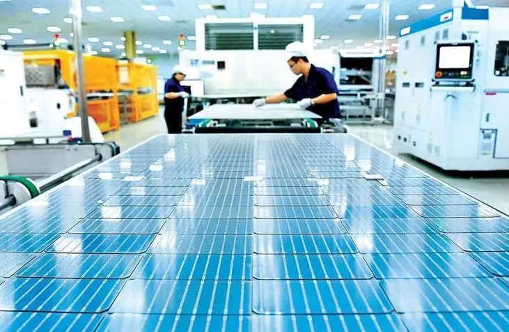 Guangzhou Xinyao Lighting Co., Ltd. Solar Flood Lights