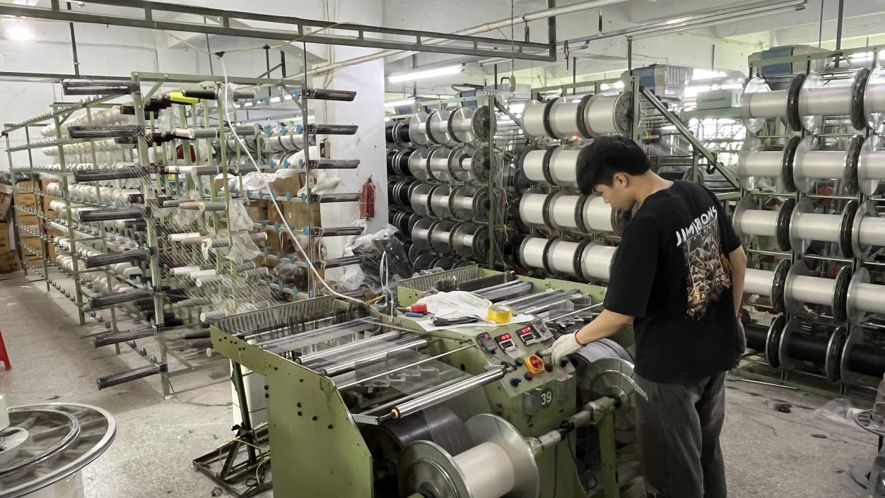 Guangzhou Xinzhuo Apparel Co., Ltd. factory image 5