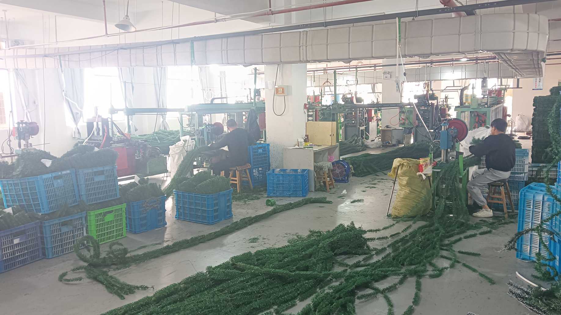 Yiwu Kanggang Trade Co., Limited Christmas Trees