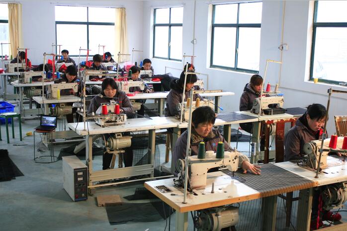 Yiwu Creative Life Commodity Co., Ltd. Christmas Ornaments