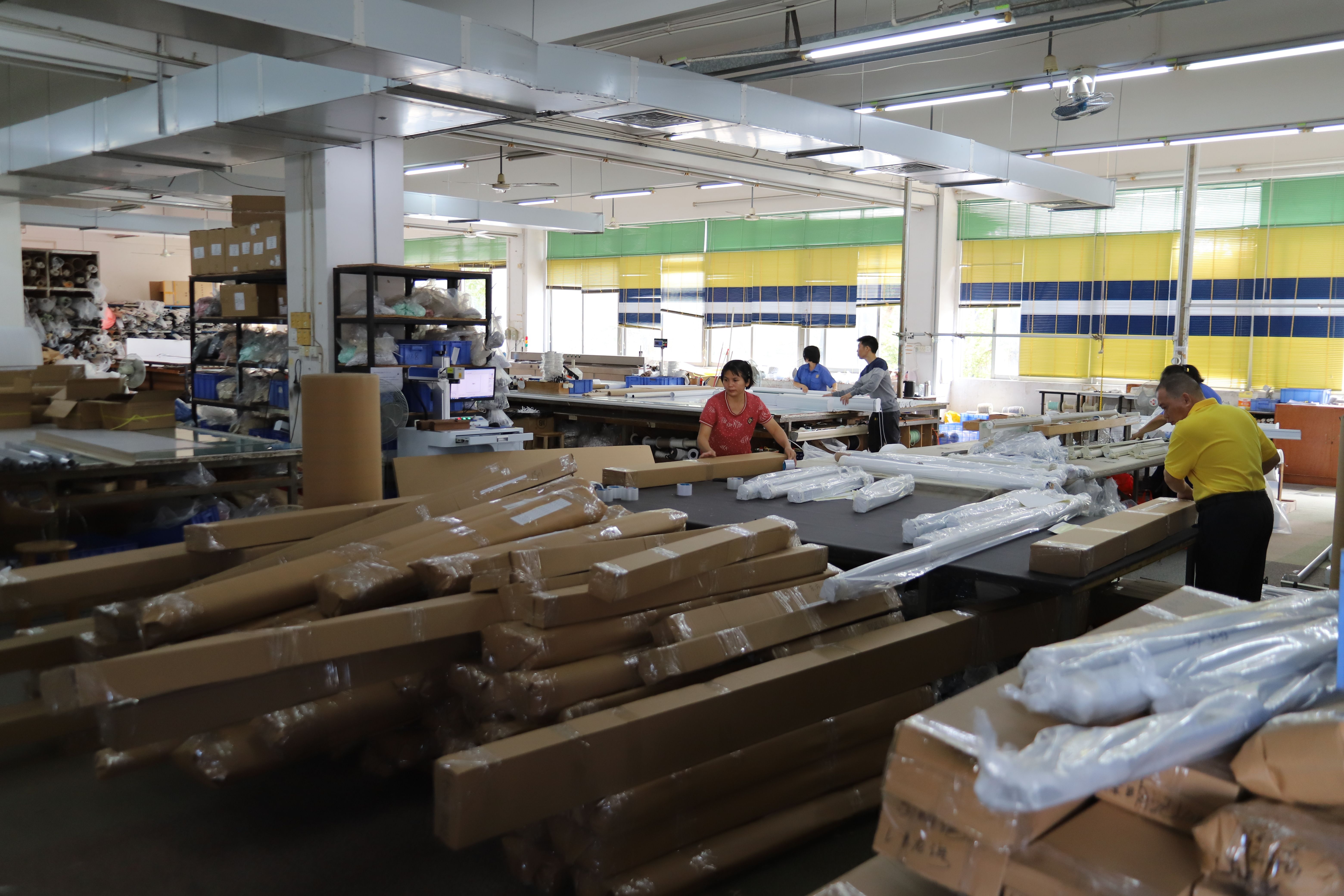 Zhongshan Many Blinds Manufactory Limited Motorized Roller Shades