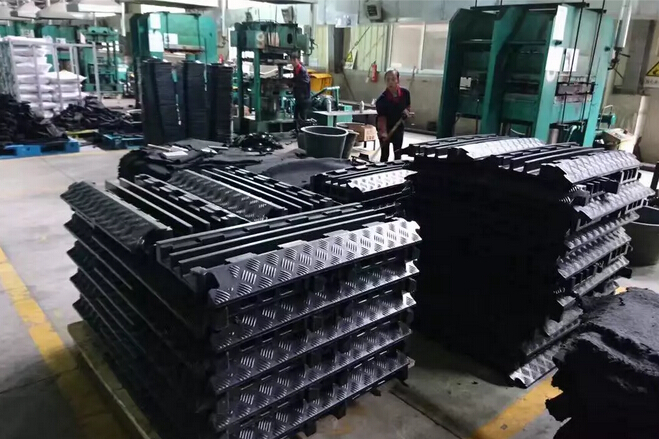 Quzhou Leon Traffic Equipment Co., Ltd. factory image 4