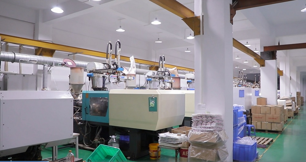 Foshan Nanhai Henrong Plastic Packaging Product Factory Plastic Bottles