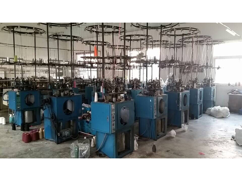 ZHANGJIAGANG YUNZHIRUN IMP&EXP CO.,LTD knitted gloves