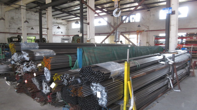 Suzhou Ishihara Gongkuang Exhibition Equipment Co., Ltd. clothing display racks