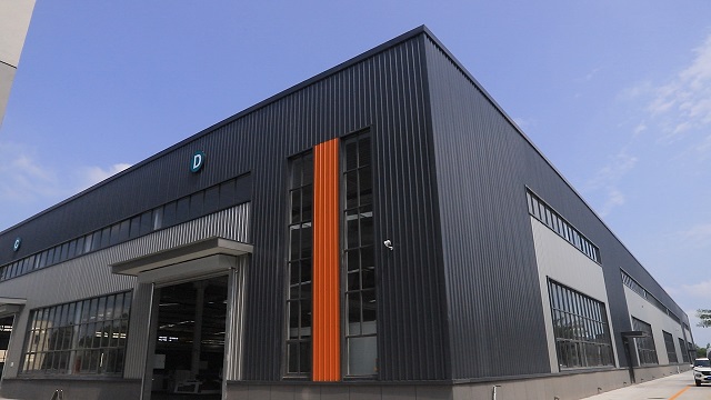 Leading (Shandong) CNC Equipment Co., Ltd. Fiber Laser Cutting Machine