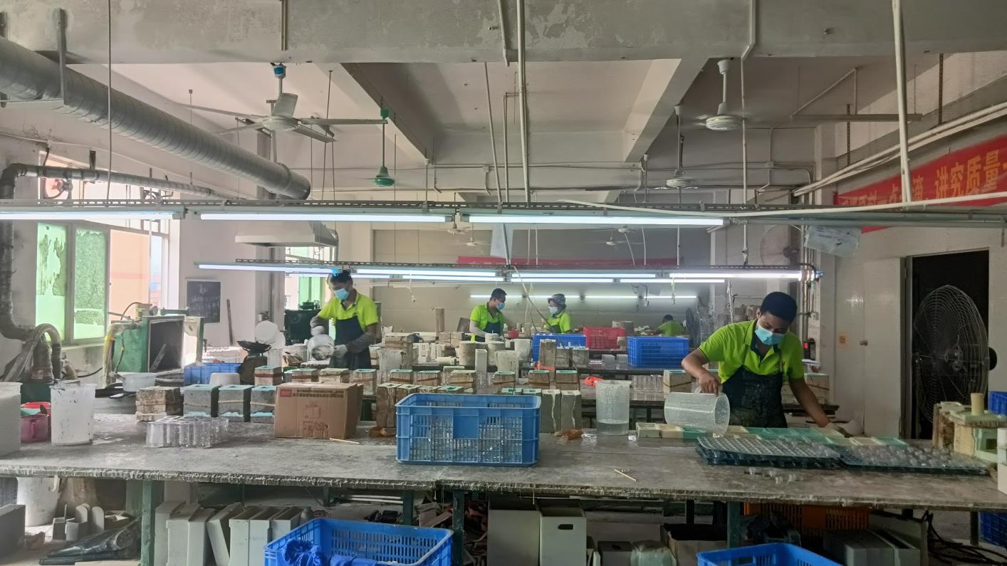 Huizhou Yutingxuan Craft Products Co., Ltd. Tissue Box