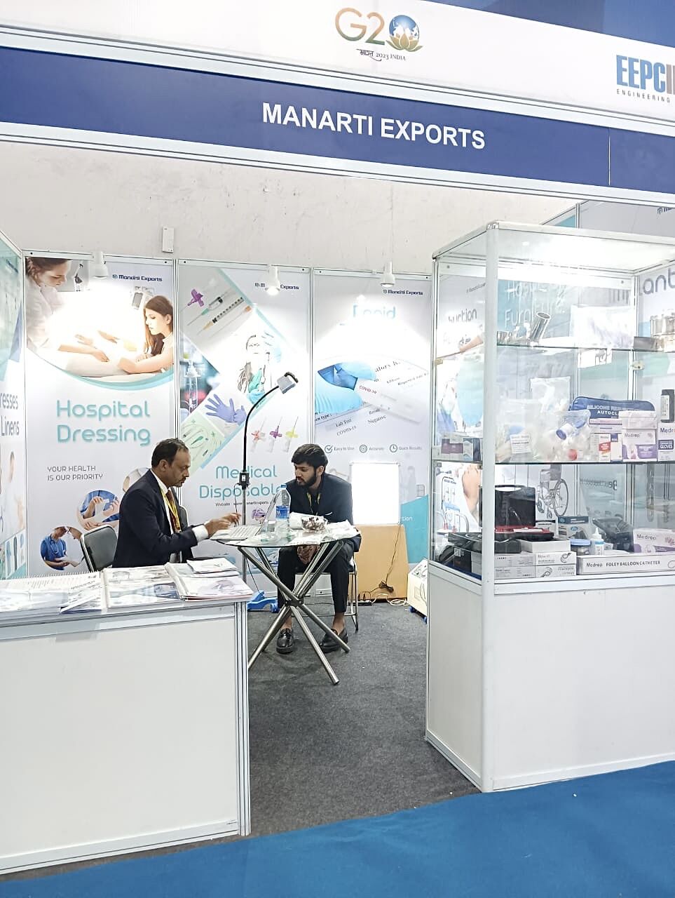 Manarti Exports Hospital Furniture
