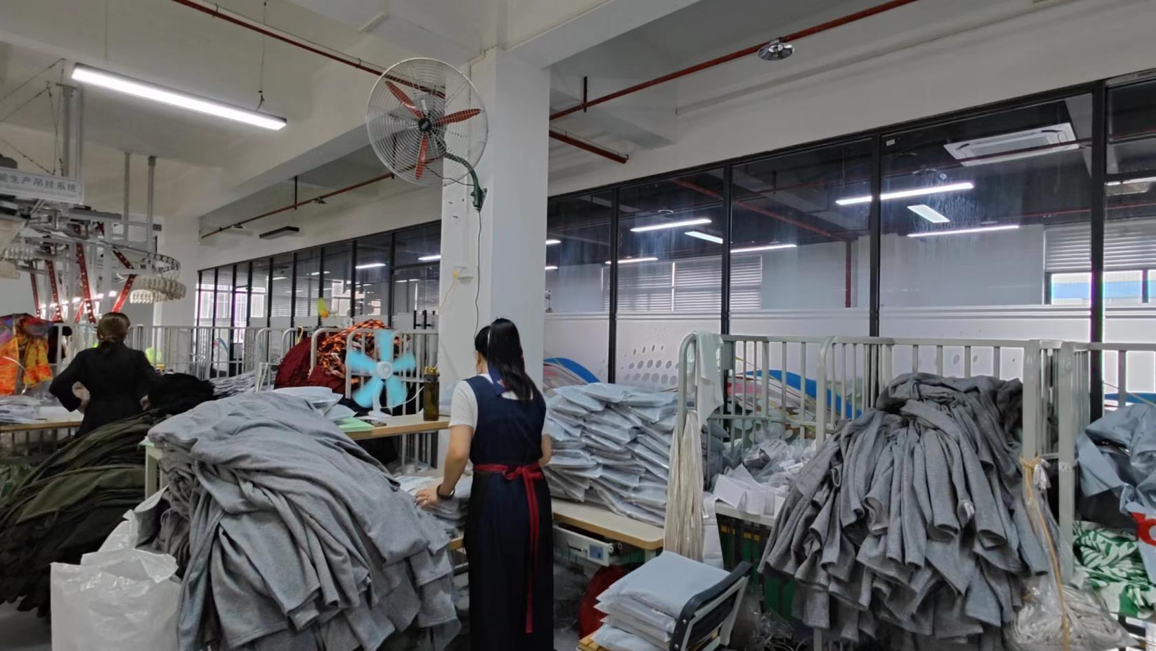 Xingguo Xinrong Garments Co., Ltd. Muslim Abaya