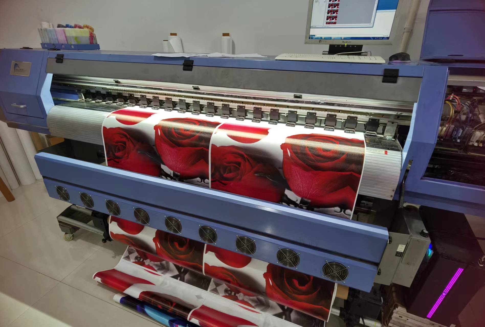 Yiwu Rui Painting Crafts Co., Ltd. Frame painting