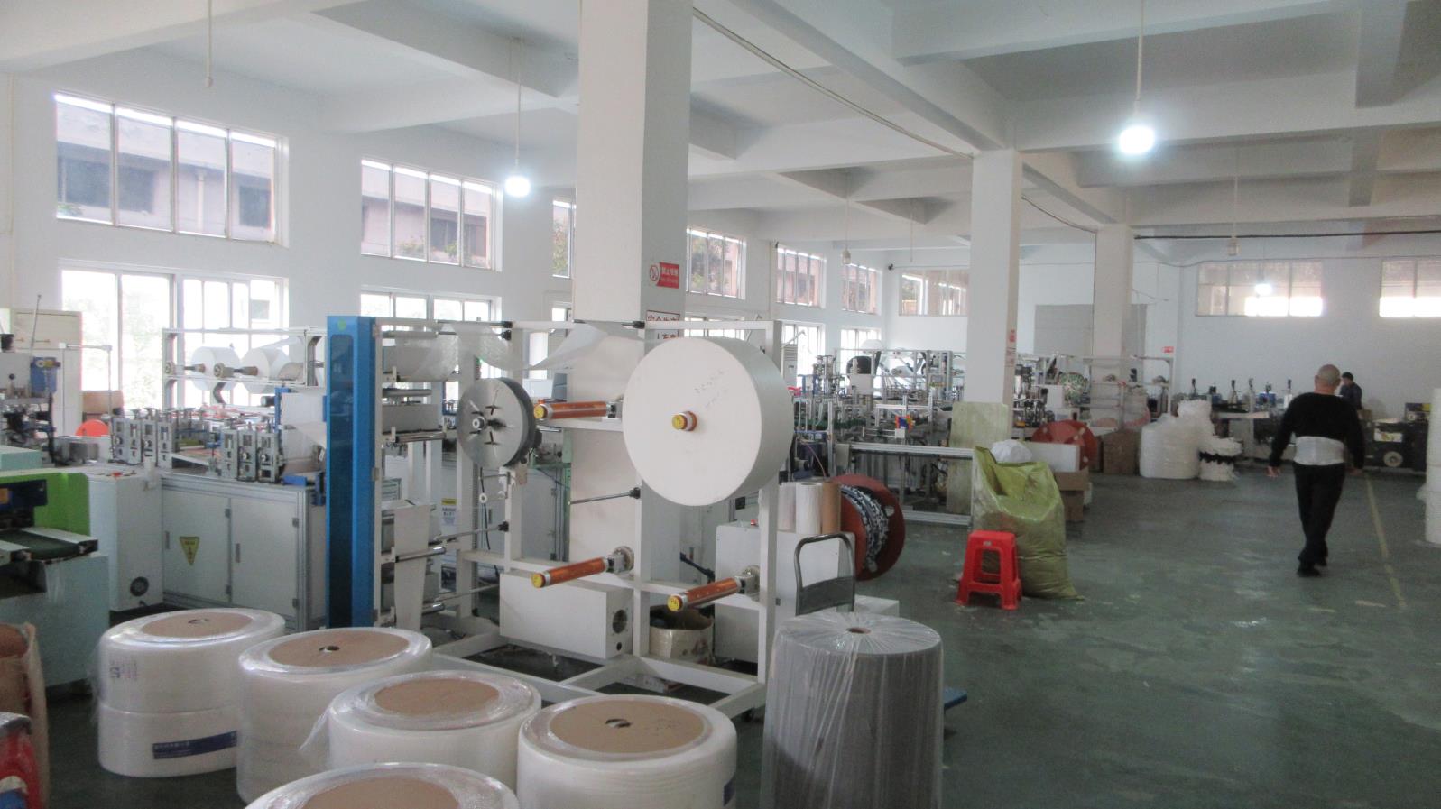 Anqing Fengfan Medical Equipment Co., Ltd. Non-woven Disposable Towels