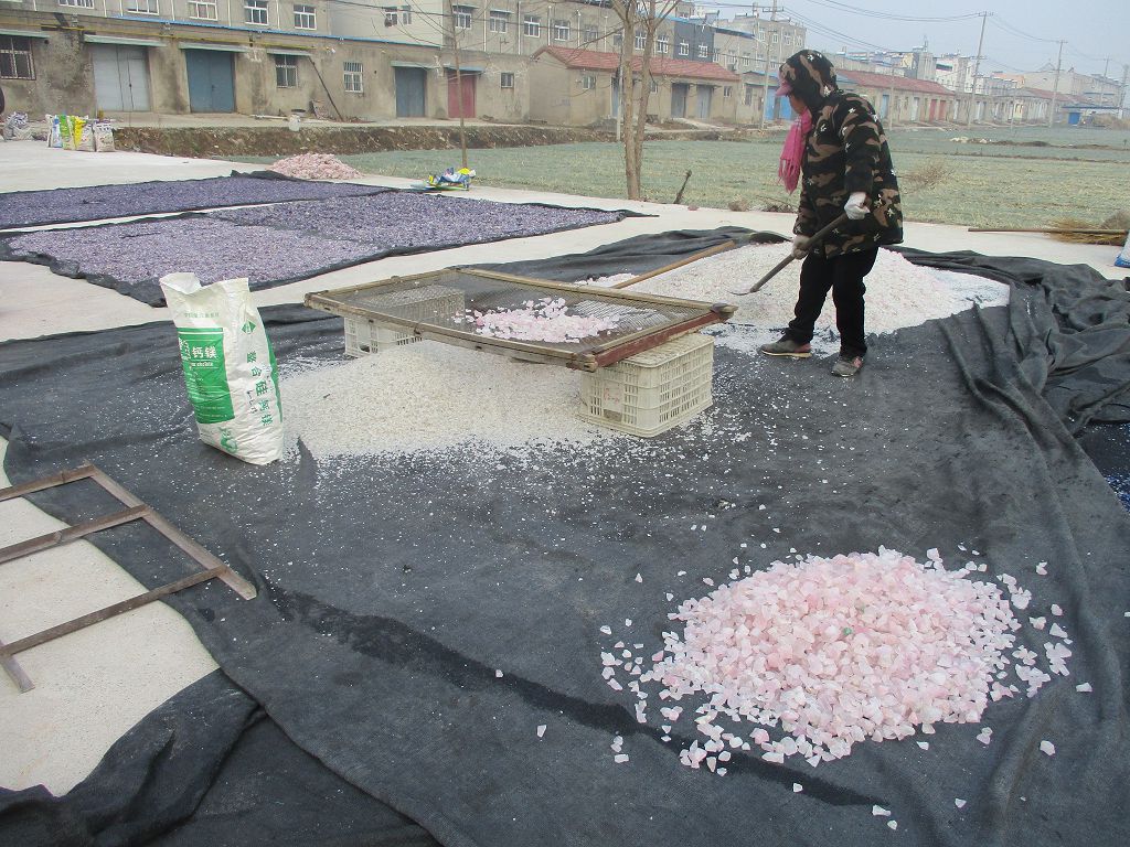 Donghai Jinuo Crystal Co., Ltd. Crystal Tower