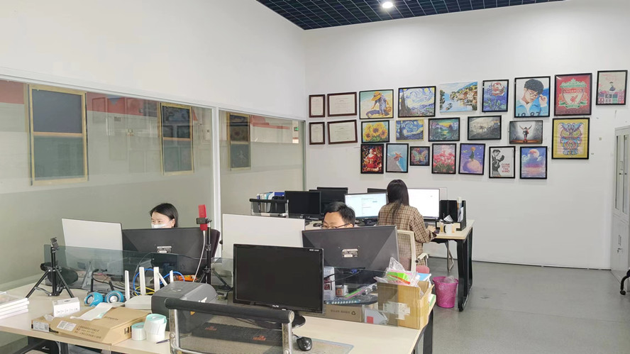 Yiwu Yuzhong Network Technology Co., Ltd. DIY Diamond Painting Kits