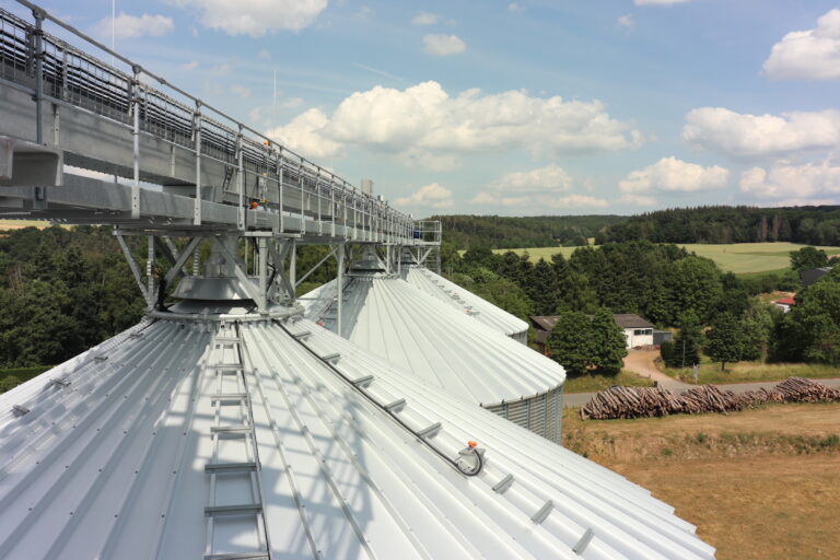 I + W MASCHINENSTEUERUNGS GMBH factory image 1