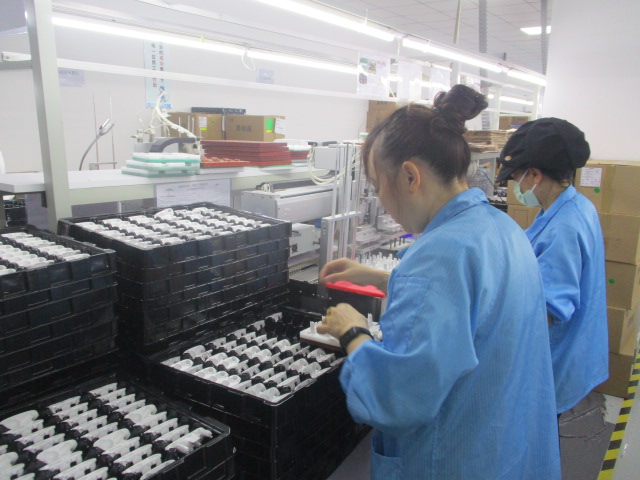 Besing Technology (Shenzhen) Co., Ltd. Wireless Earphones