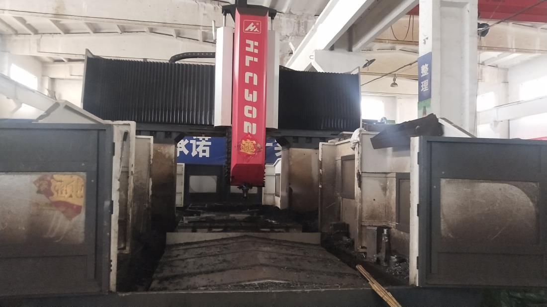 Shandong Jiuchi Machinery Equipment Co., Ltd. Mini Skid Steer Loader