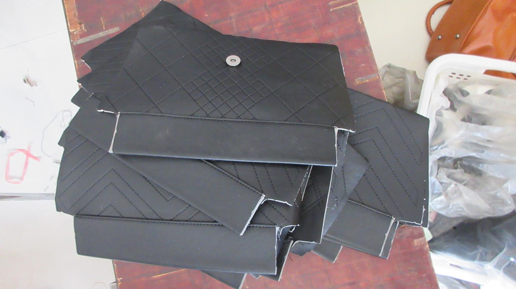 Baoding Bateli Luggage Manufacturing Co., Ltd. handbags