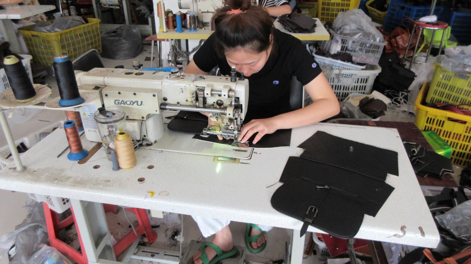 Baoding Bateli Luggage Manufacturing Co., Ltd. backpacks