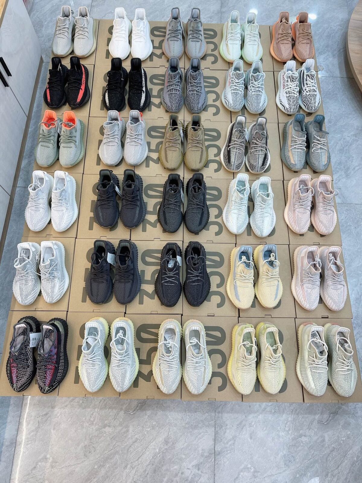 Global Wholesale Pallets Buy Yeezy Shoes Pallet