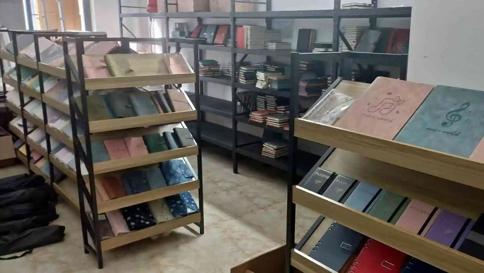 Quanzhou Yanxi International Trade Co., Ltd. Leather Notebook