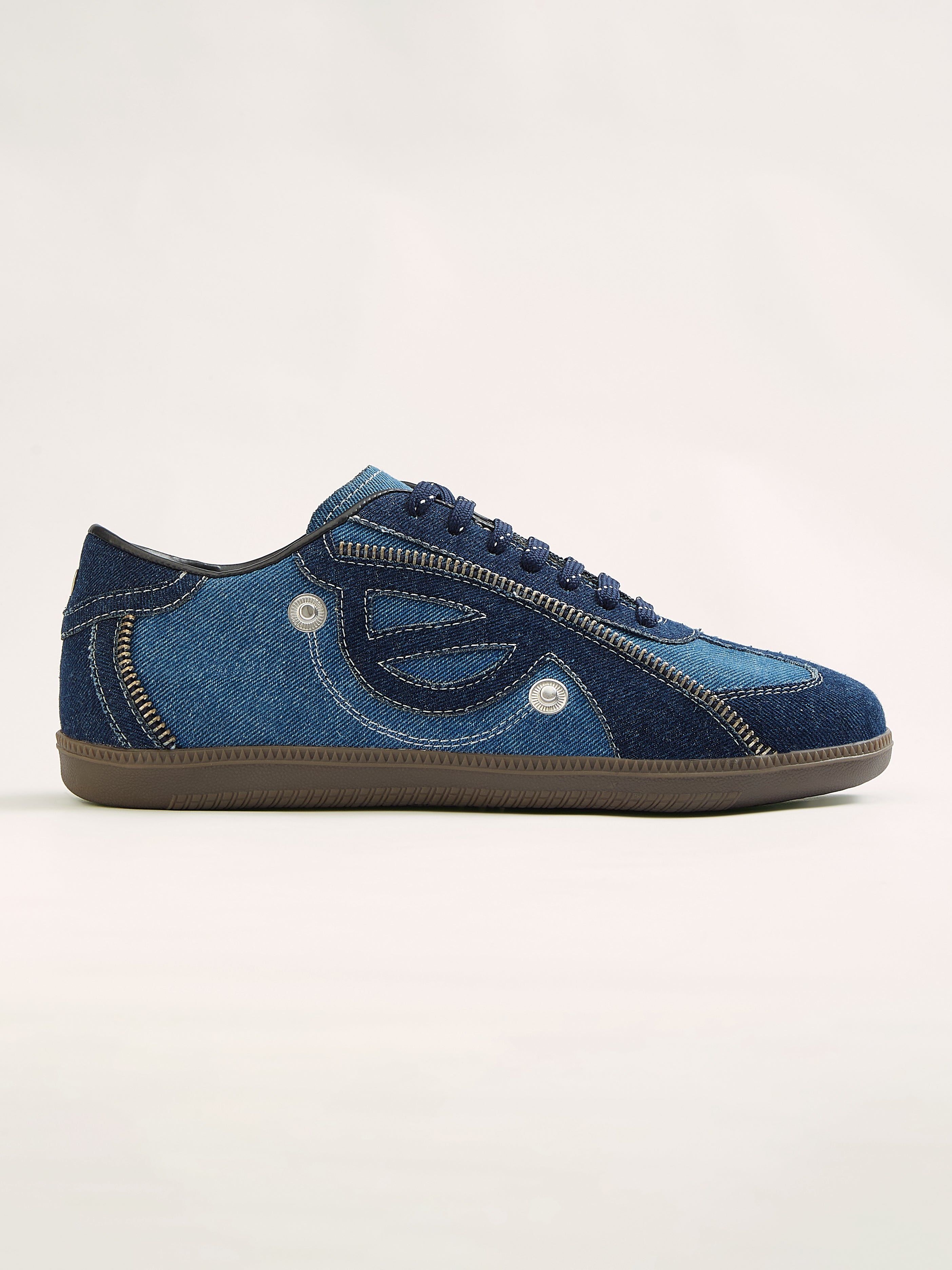 Banjaaran Studio Riot बोम्बर (Bomber) Sneakers