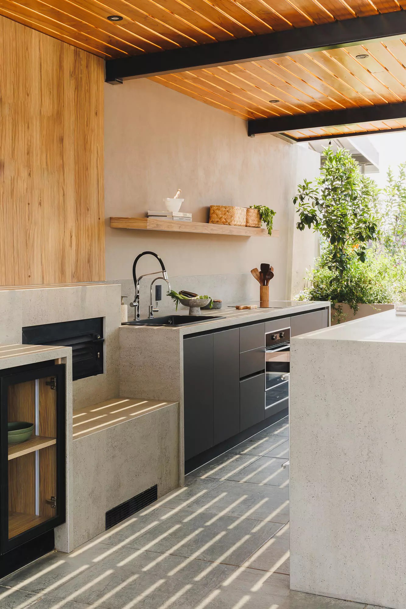 Vitelier Flamencos Outdoor Kitchen