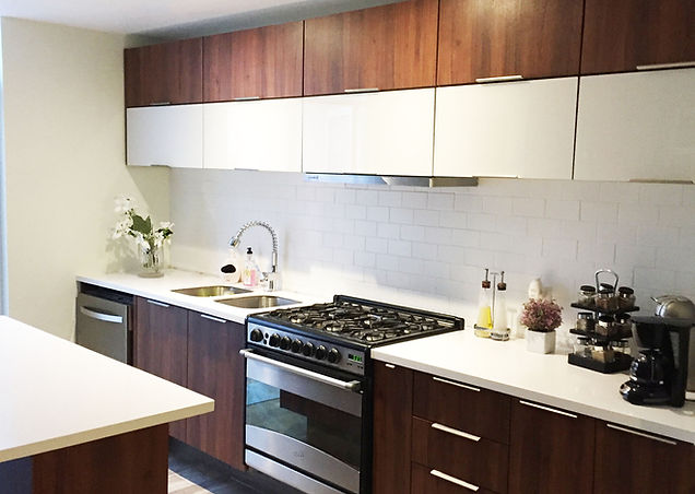 Kitchen Depot Cocinas LINEAL CON ISLA - Acabado Laminart montana