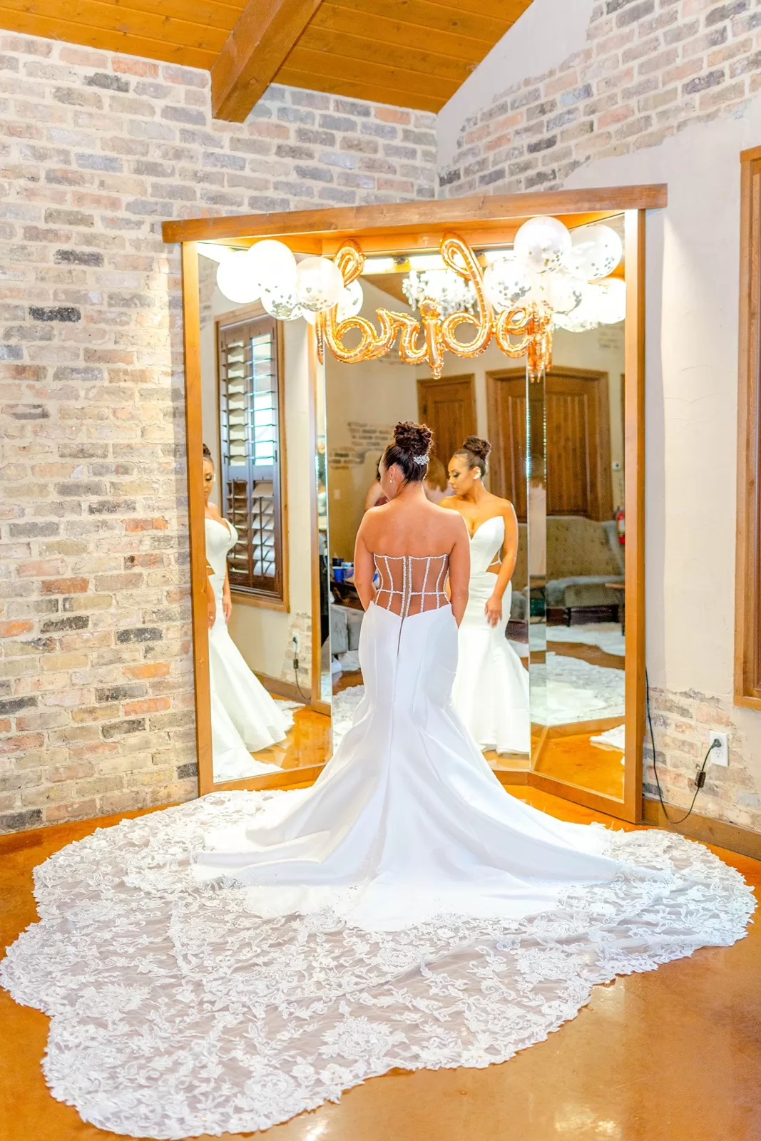 The Chandelier of Gruene Bride