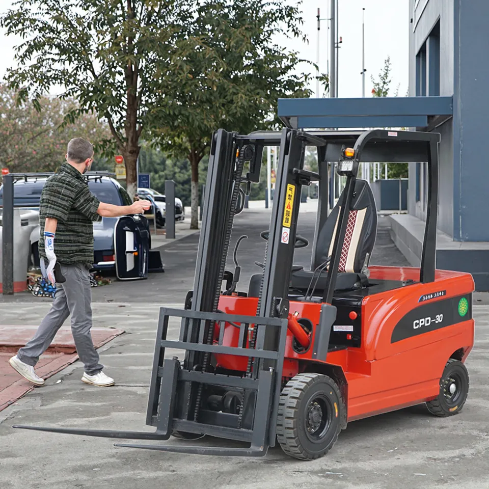 Shandong Forklift Co., Ltd. 3 Ton Forklift with Forklift Attachment Hydraulic Small Electric Forklift