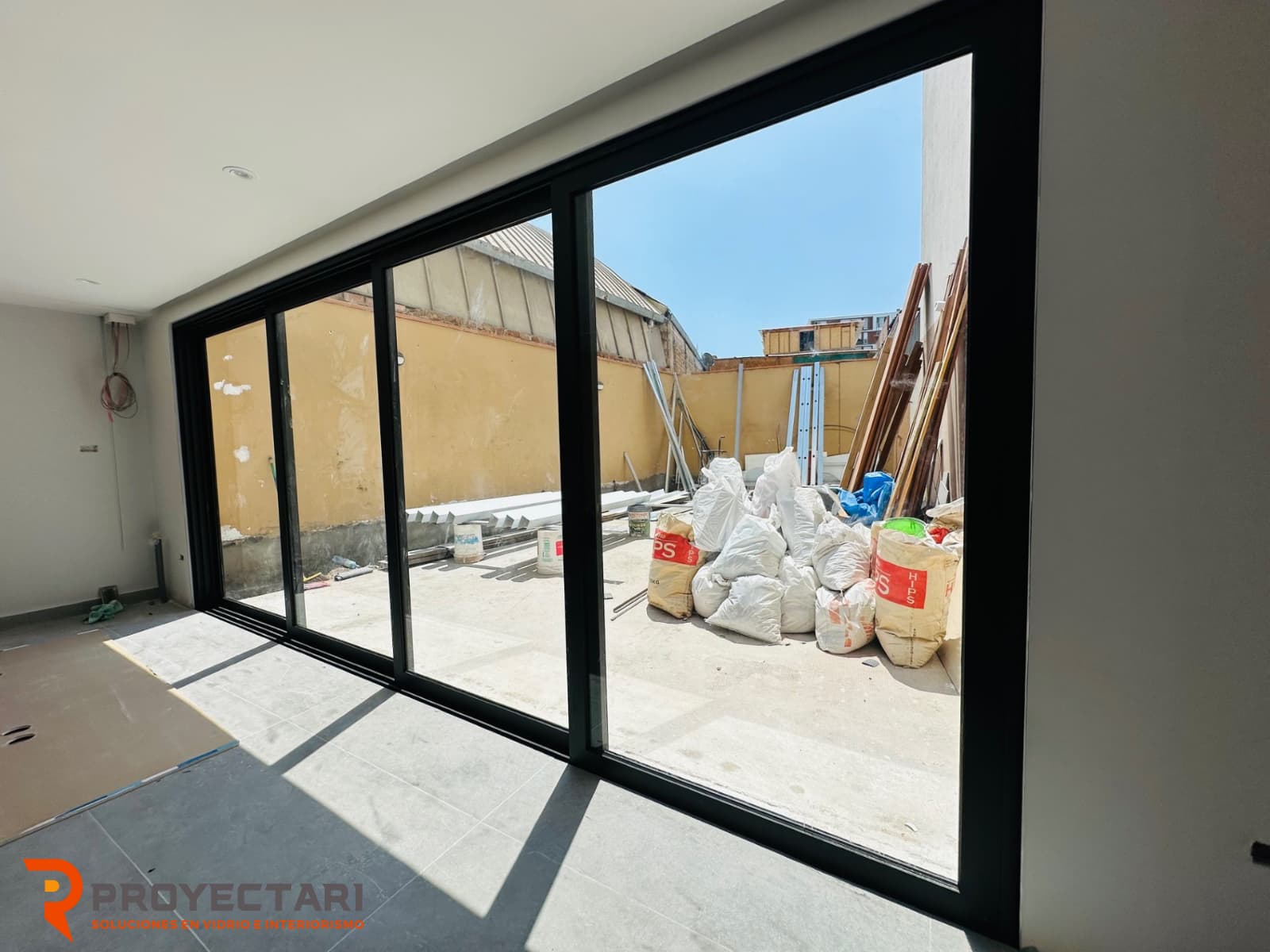 Proyectari Mamparas de Vidrio y Aluminio Divisorias
