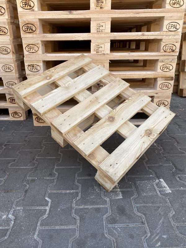 Half pallet 600x800 mm Grade A