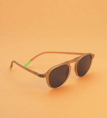Zhuhai Kanghong Plastic Co., Ltd. Sunglasses