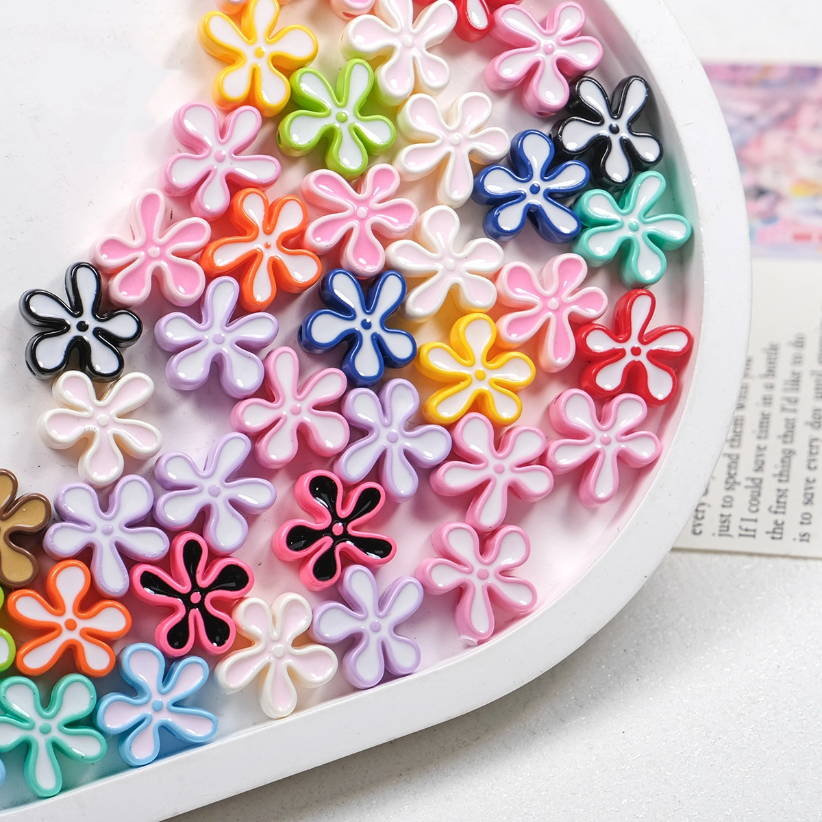 Juzea 50pcs 14mm Irregular Sponge Flower Acrylic Beads