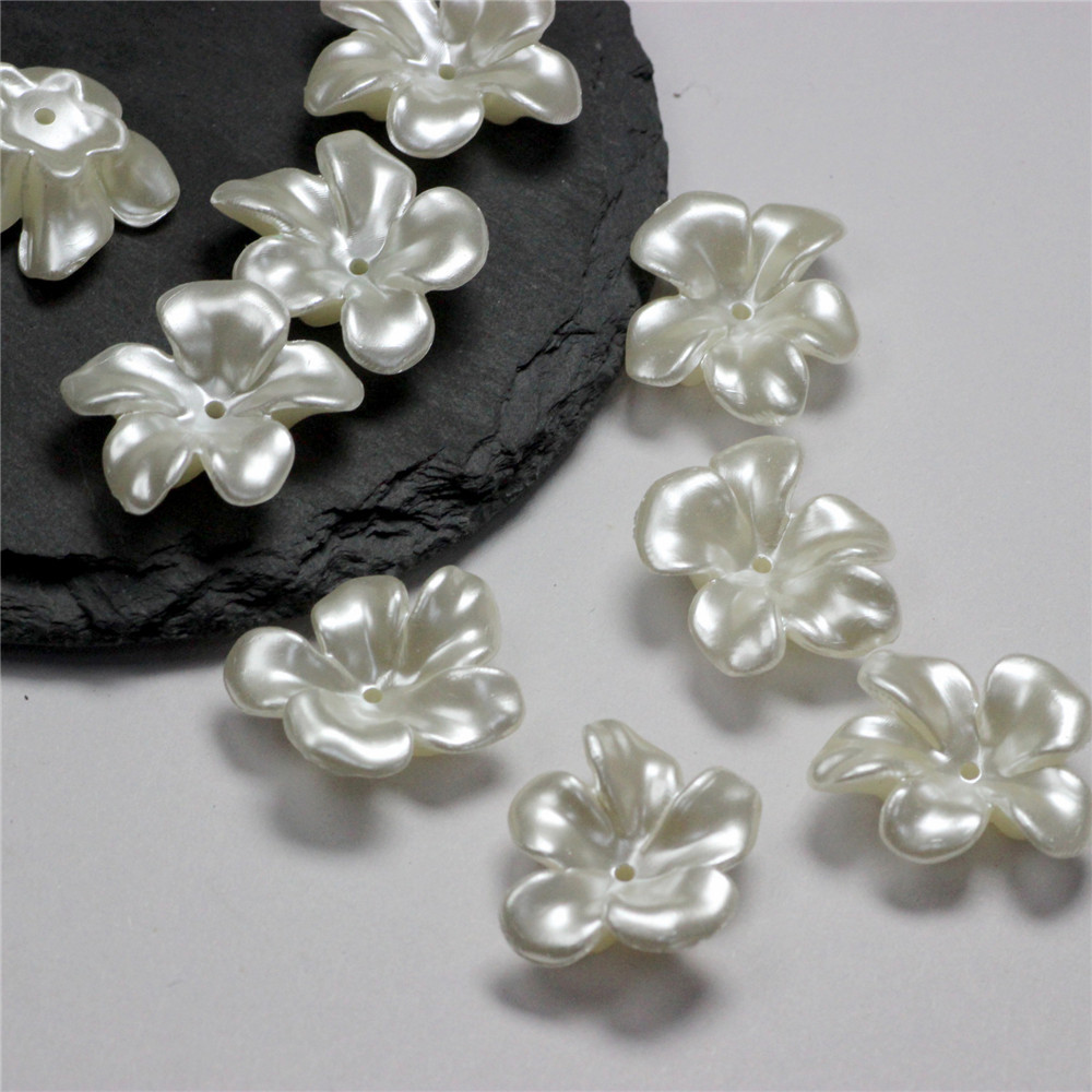 Juzea 50pcs 24mm Imitation Pearl Irregular Five Petal Flower Acrylic Beads