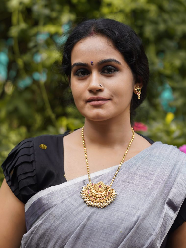 Disha Fashion Jewellery Gold Look Beaded Chain With Kemp Pendant