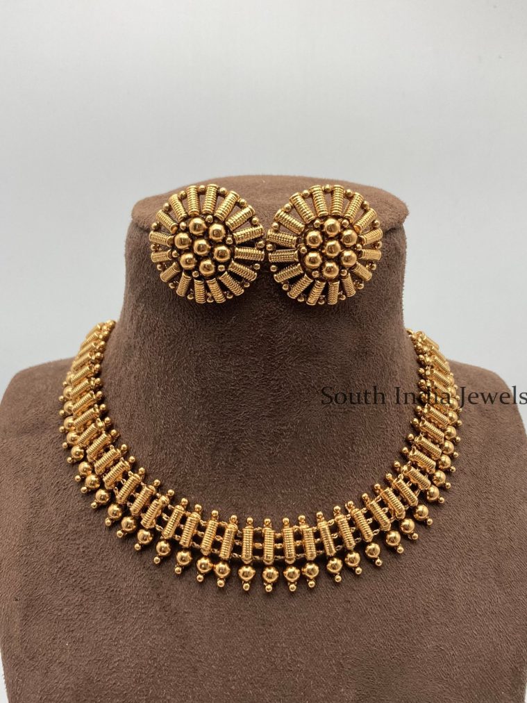 Artificial And Simple Necklace with Studs