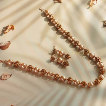 The Sparkles Studio Beautiful Pearl and Gold Bead Mala