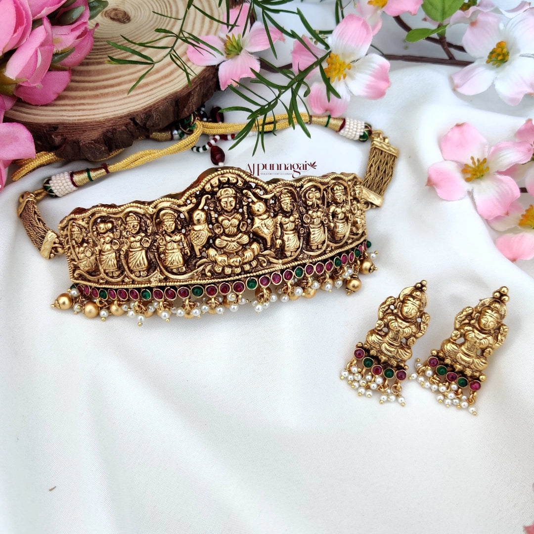 Stunning and vintage look Lakshmi Nakshi Design High Neck Choker - Multi